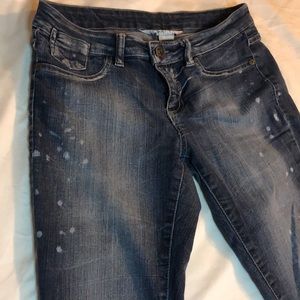 Skinny Jeans, paint-distressed design